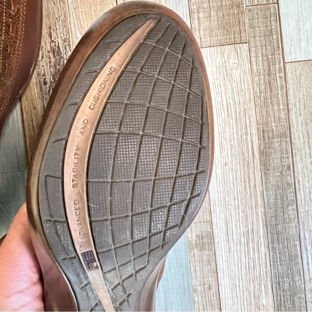 ARIAT Womens Shoes Brown Leather Slip On Wedges Slides Mules Clogs Size 6.5 - Picture 10 of 12